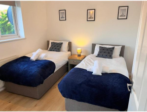 Hive Stays sleeps 3 Free Parking Wifi Smart Tv